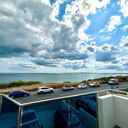 Stunning Panoramic Sea View Beach Location - Sleeps Up To 4 People - Free Parking - The Best Beach! - Great Location - Fast Wifi - Smart Tv - Newly Decorated - Sleeps Up To 4! Close To Bournemouth & Poole Town Centre & Sandbanks ภายนอก รูปภาพ